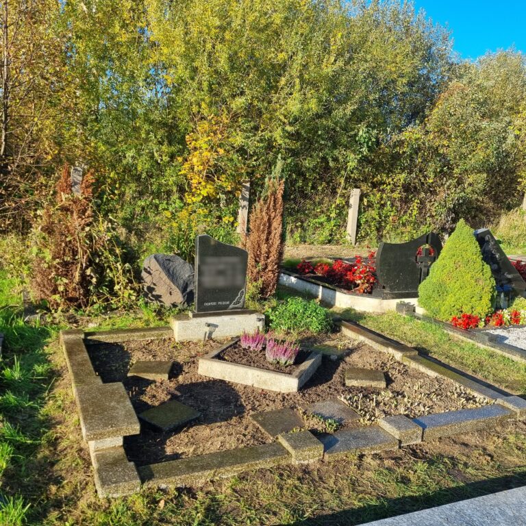 Apleistas Kapas Velines Po